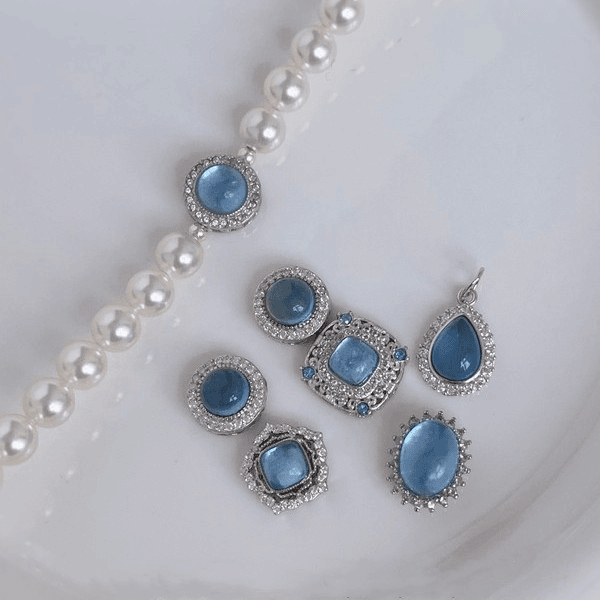 Imitation pearl necklace Blue Edge* Imitation pearl necklace for women Light luxury niche high-end stacking clavicle necklace